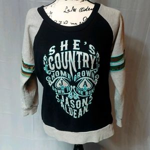 Jason Aldean Size Large She's Country Sweater
